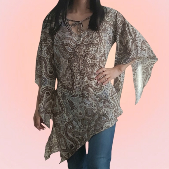 Flowy Asymmetrical Y2K Top No Boundaries Size Large - Picture 2 of 7